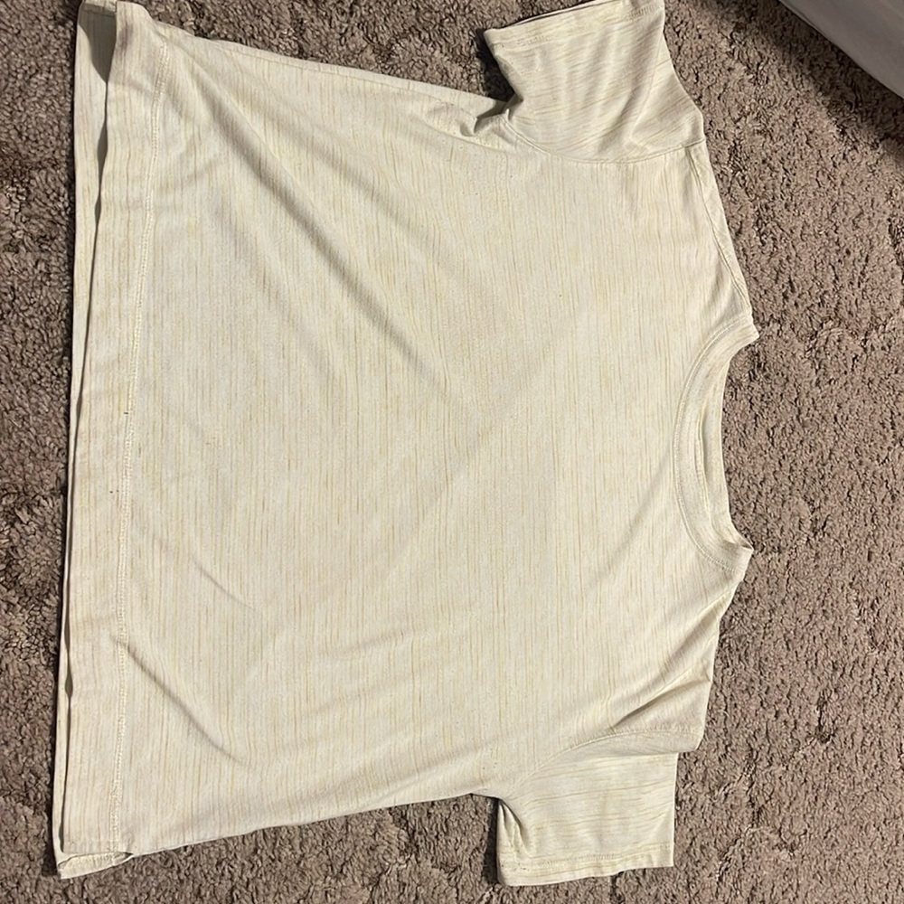 Old Navy T-shirt